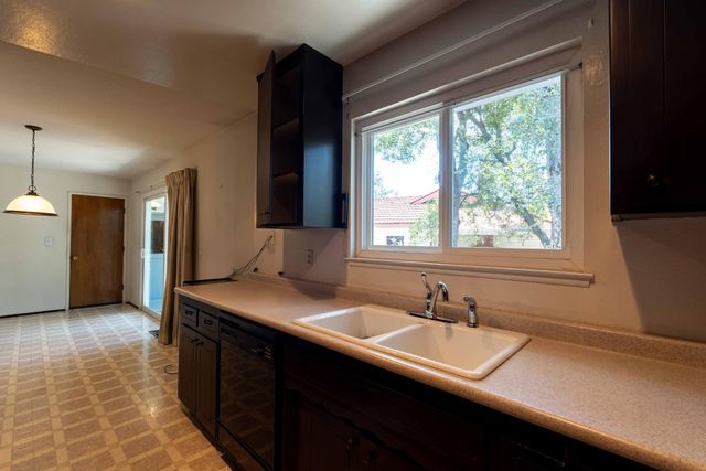 170 Ginger Dr, Auburn, CA 95603