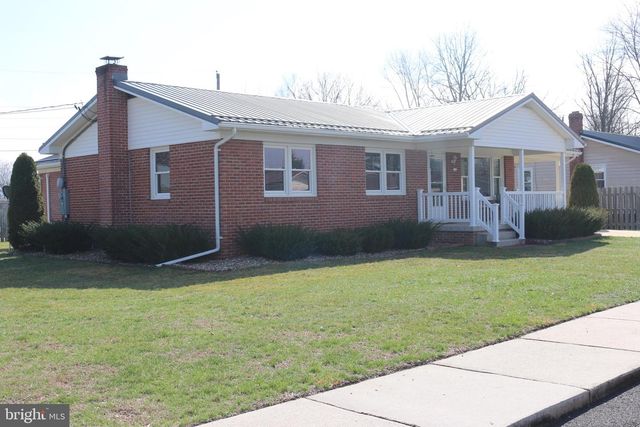 103 TRENTON ST, Petersburg, WV 26847