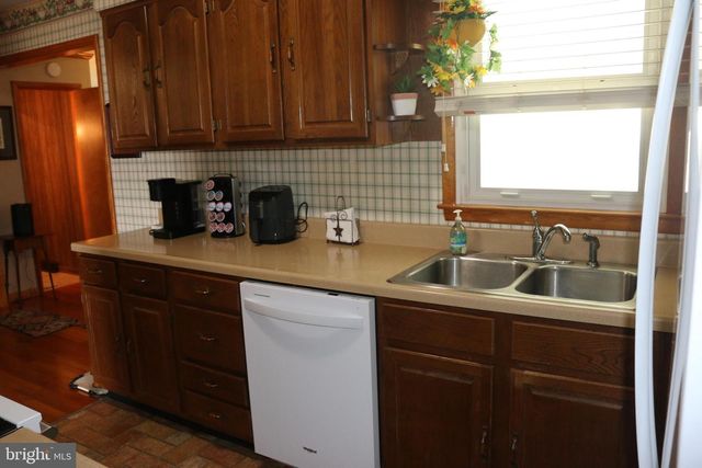 103 TRENTON ST, Petersburg, WV 26847