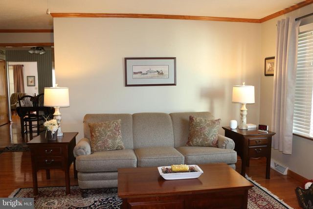 103 TRENTON ST, Petersburg, WV 26847