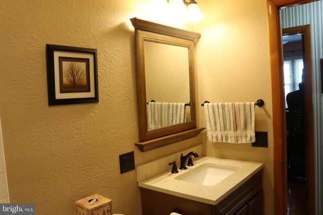 103 TRENTON ST, Petersburg, WV 26847