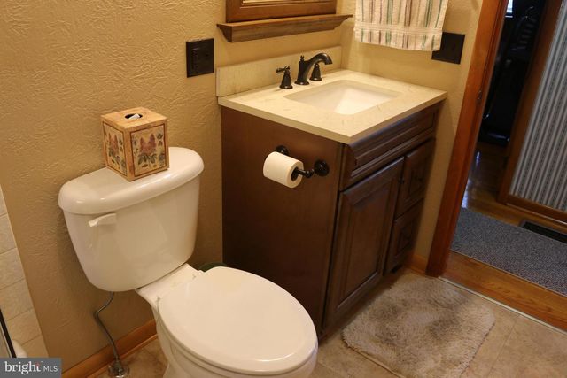 103 TRENTON ST, Petersburg, WV 26847