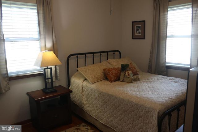 103 TRENTON ST, Petersburg, WV 26847