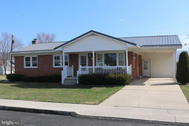 103 TRENTON ST, Petersburg, WV 26847