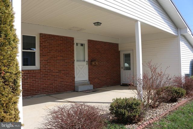 103 TRENTON ST, Petersburg, WV 26847