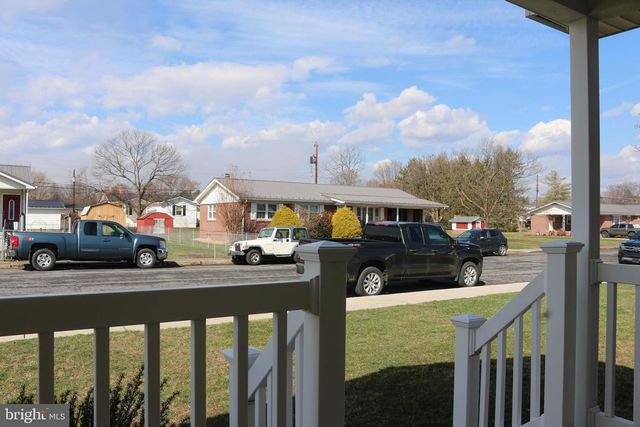 103 TRENTON ST, Petersburg, WV 26847