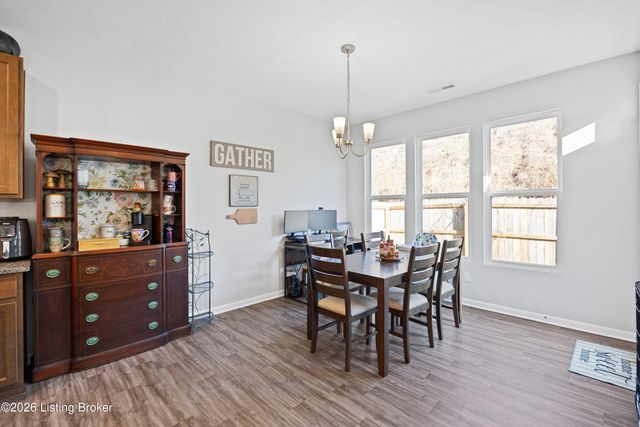 2116 Quail Ridge Dr, La Grange, KY 40031