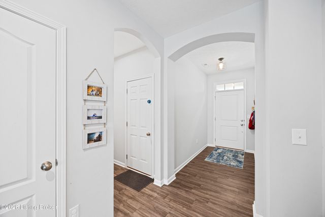 2116 Quail Ridge Dr, La Grange, KY 40031