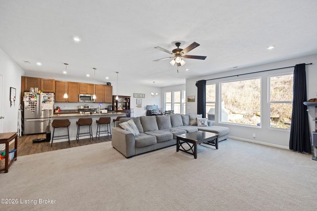 2116 Quail Ridge Dr, La Grange, KY 40031