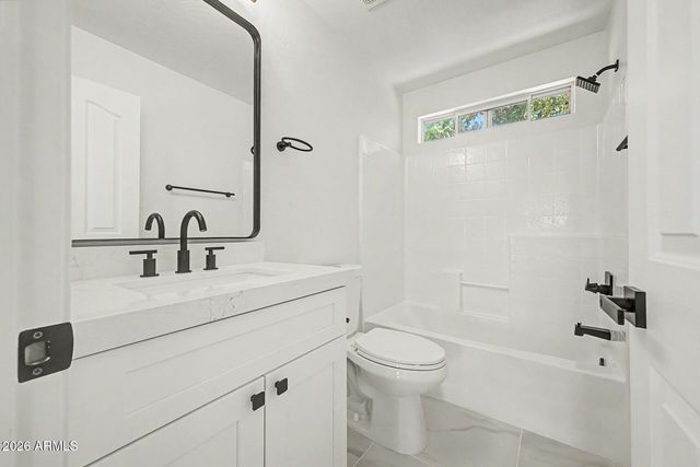 10726 E PORTOBELLO Avenue, Mesa, AZ 85212