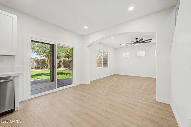 10726 E PORTOBELLO Avenue, Mesa, AZ 85212