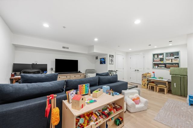 35 Tuckerman Street A, Boston, MA 02127