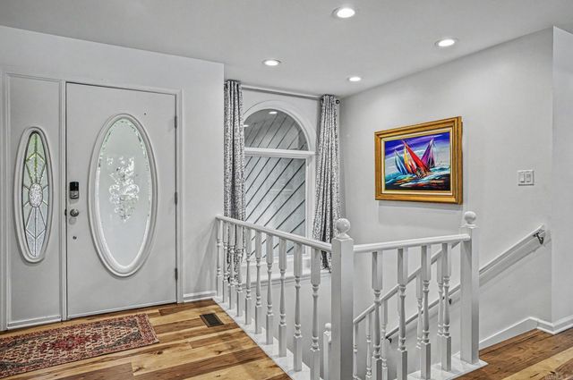 38 Estremedura DR, Hot Springs Village, AR 71909