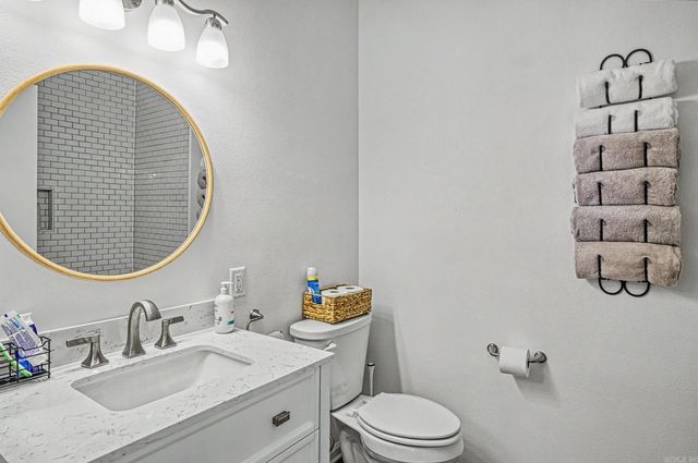38 Estremedura DR, Hot Springs Village, AR 71909