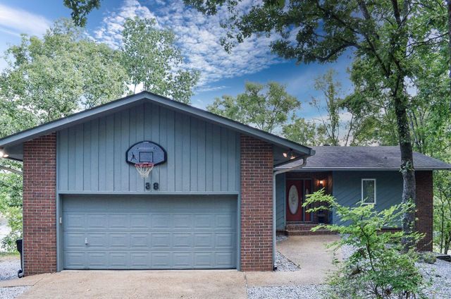 38 Estremedura DR, Hot Springs Village, AR 71909