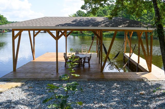 38 Estremedura DR, Hot Springs Village, AR 71909