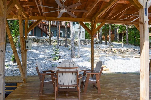 38 Estremedura DR, Hot Springs Village, AR 71909