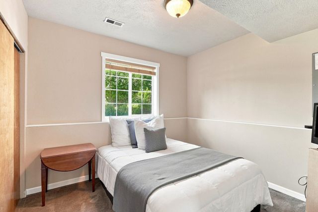 14418 N Chronicle St, Mead, WA 99021
