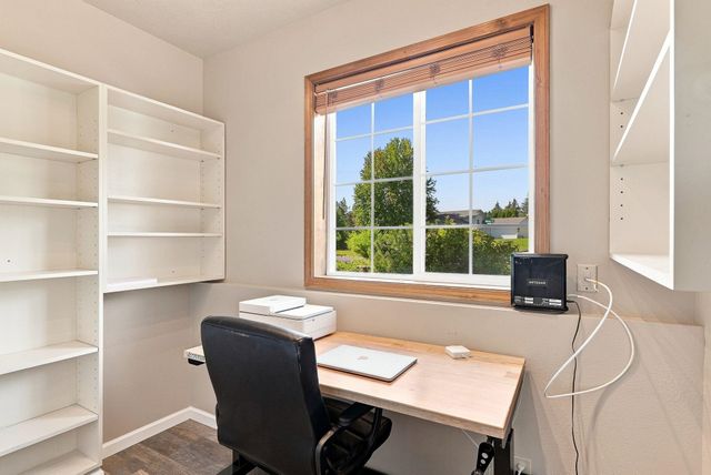 14418 N Chronicle St, Mead, WA 99021