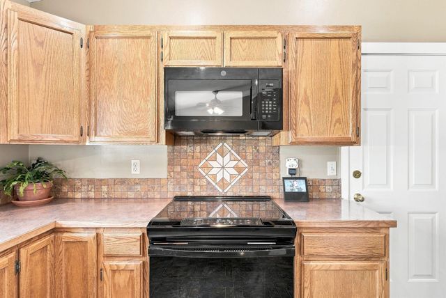 14418 N Chronicle St, Mead, WA 99021