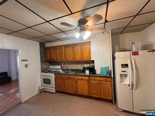 321 5th Street, Elizabethport, NJ 07206