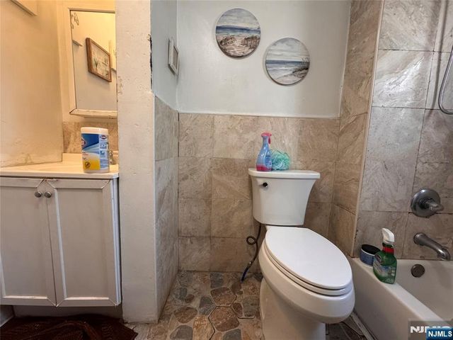 321 5th Street, Elizabethport, NJ 07206