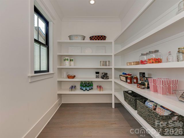 4009 Ridgecrest Avenue, Charlotte, NC 28211