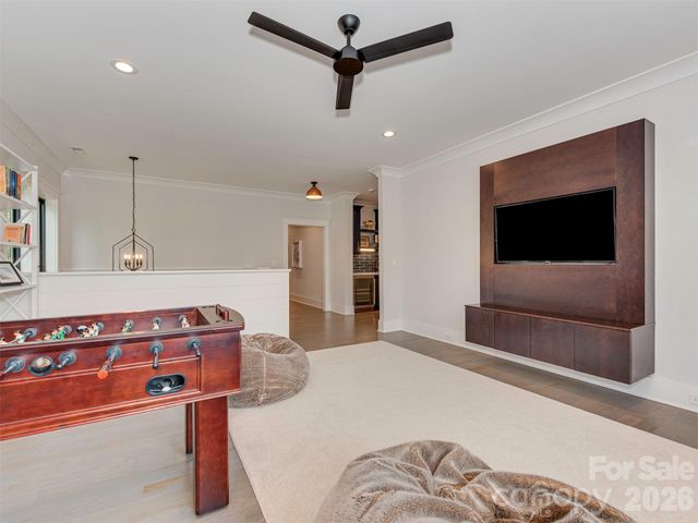 4009 Ridgecrest Avenue, Charlotte, NC 28211