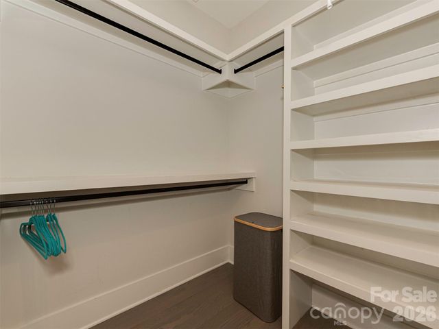 4009 Ridgecrest Avenue, Charlotte, NC 28211