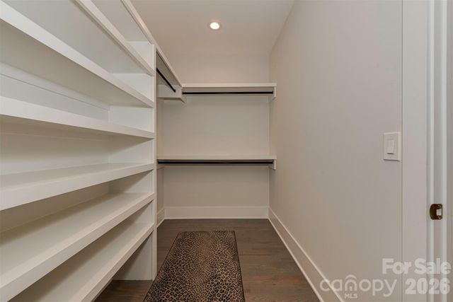 4009 Ridgecrest Avenue, Charlotte, NC 28211