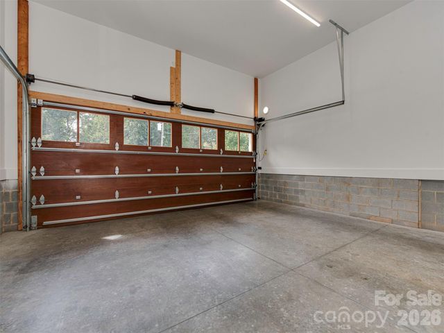 4009 Ridgecrest Avenue, Charlotte, NC 28211