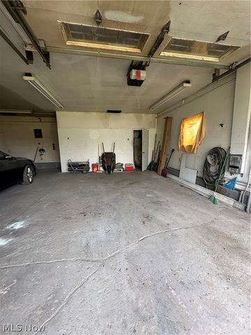 9475 Woodworth Road, North Lima, OH 44452