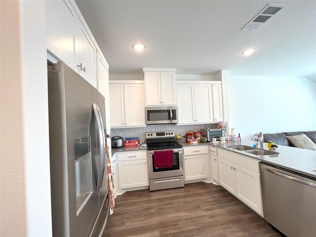 5106 Heritage Street, Haltom City, TX 76117