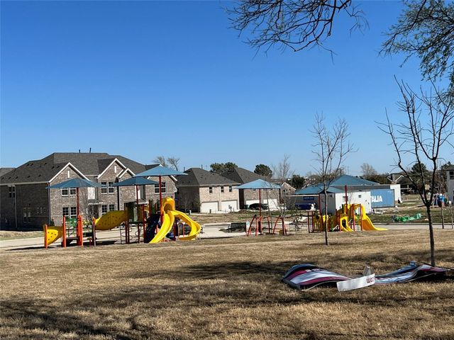 5106 Heritage Street, Haltom City, TX 76117