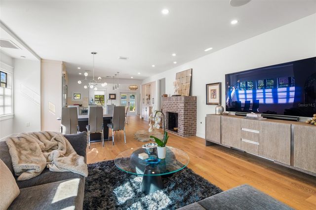 5302 N CENTRAL AVENUE, Tampa, FL 33603