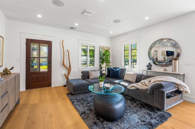 5302 N CENTRAL AVENUE, Tampa, FL 33603