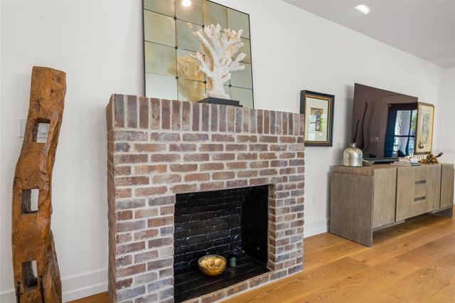 5302 N CENTRAL AVENUE, Tampa, FL 33603