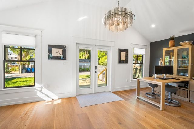 5302 N CENTRAL AVENUE, Tampa, FL 33603