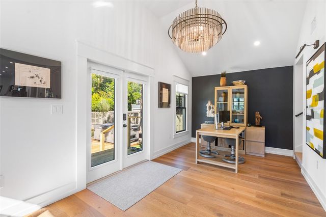 5302 N CENTRAL AVENUE, Tampa, FL 33603