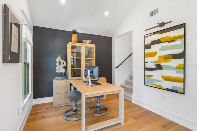 5302 N CENTRAL AVENUE, Tampa, FL 33603