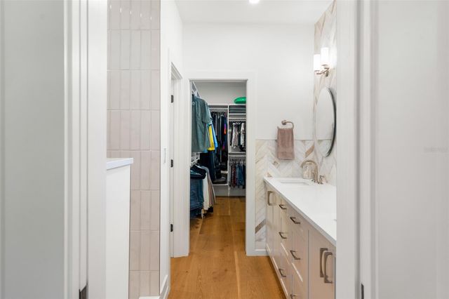 5302 N CENTRAL AVENUE, Tampa, FL 33603