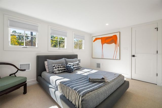 5302 N CENTRAL AVENUE, Tampa, FL 33603