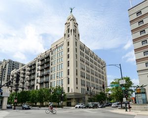 758 N Larrabee Street 830, Chicago, IL 60654