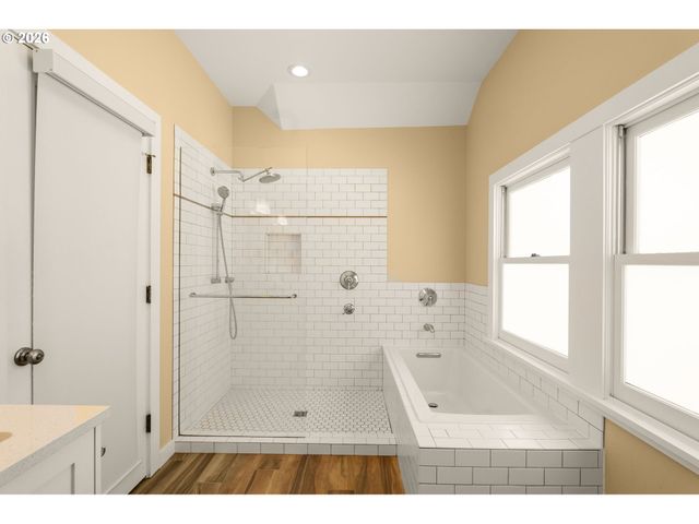 2614 Ne 27TH Ave, Portland, OR 97212