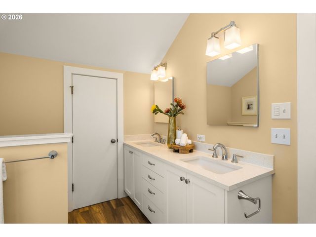 2614 Ne 27TH Ave, Portland, OR 97212