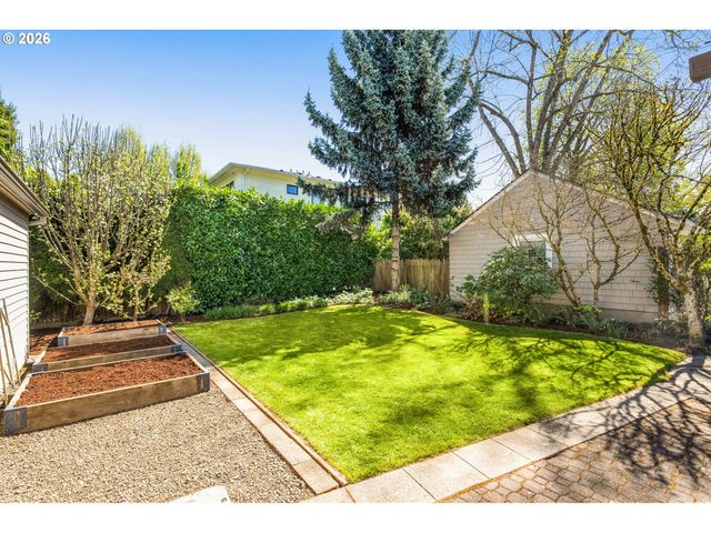 2614 Ne 27TH Ave, Portland, OR 97212