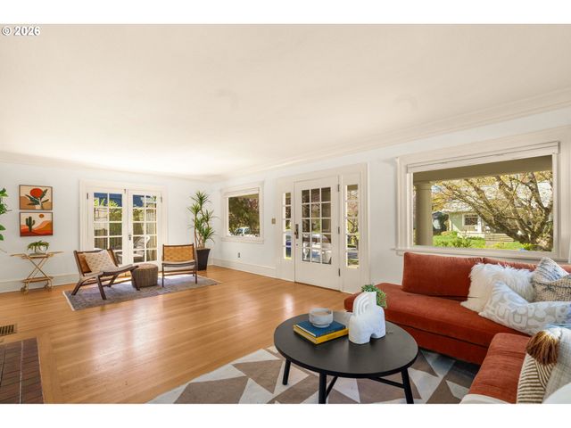 2614 Ne 27TH Ave, Portland, OR 97212