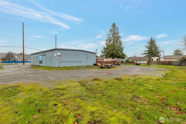 6216 20th Street E, Fife, WA 98424