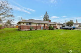 6216 20th Street E, Fife, WA 98424