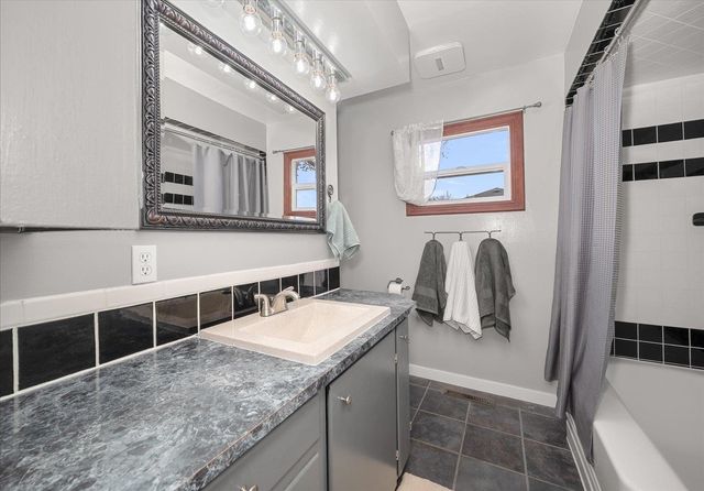 1313 S WILBUR Rd, Spokane Valley, WA 99206